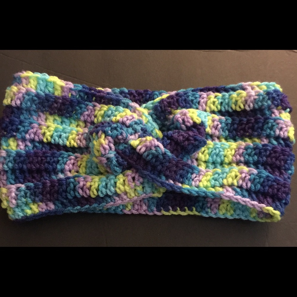 Ear warmer/ headband